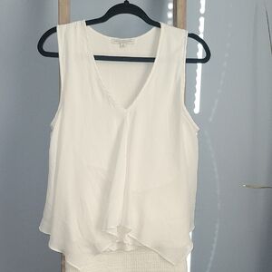 Green Envelope White V-Neck Sleeveless Blouse